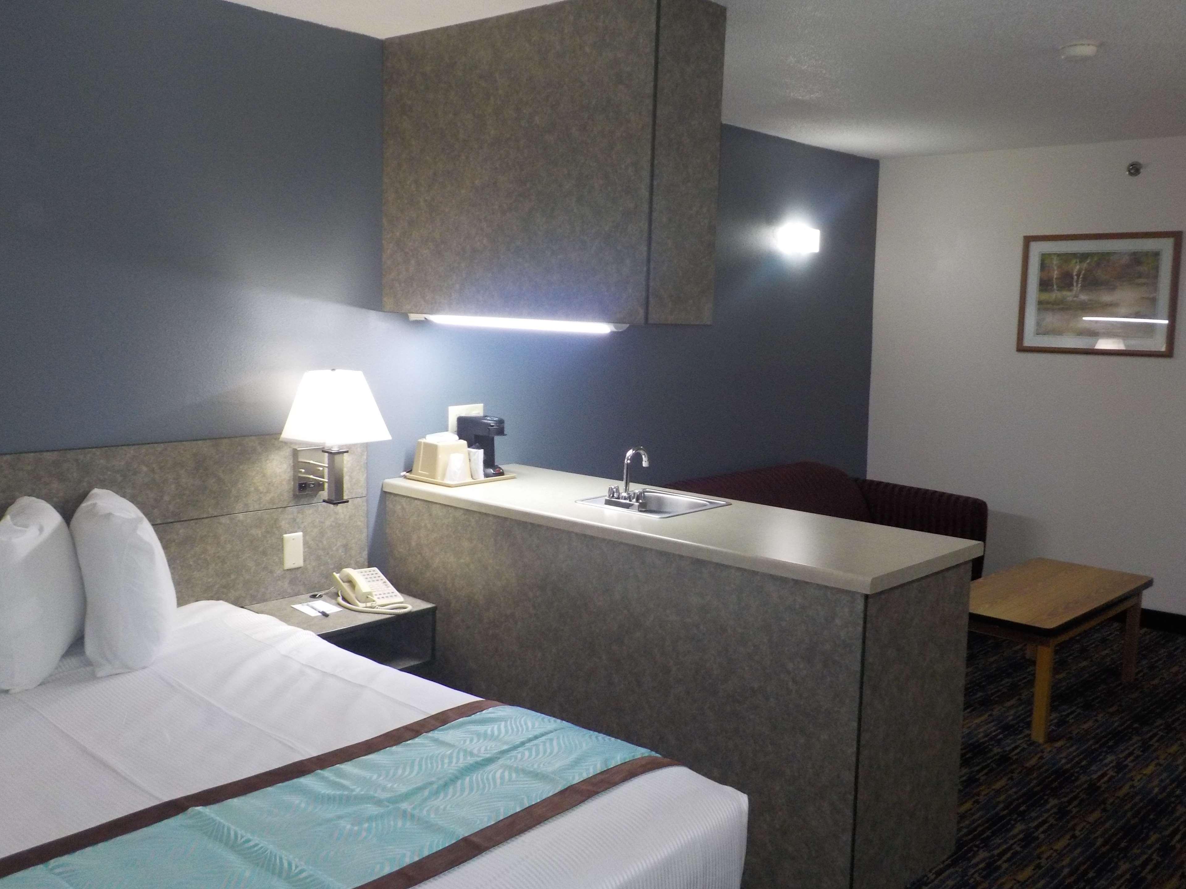 Mj Inn And Suites Marienville Room photo